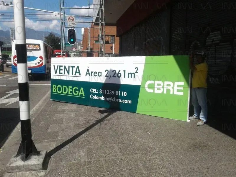 AVISOS DE FACHADA - TIPO BASTIDOR - Imagen 4