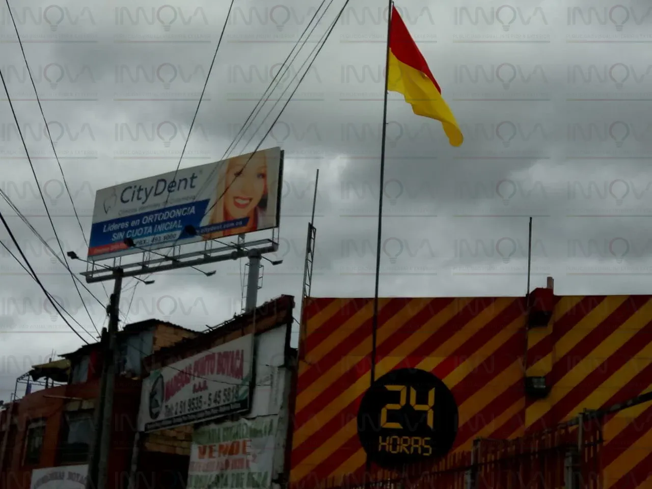 BANDERAS - CON ASTA METALICA Y TELA CONFECCIONADA - Imagen 7