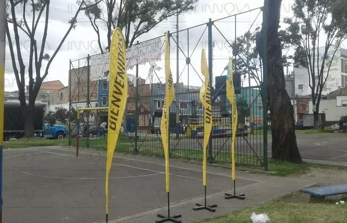 EXHIBICION PORTATIL - BANDERAS DESARMABLES - Imagen 2