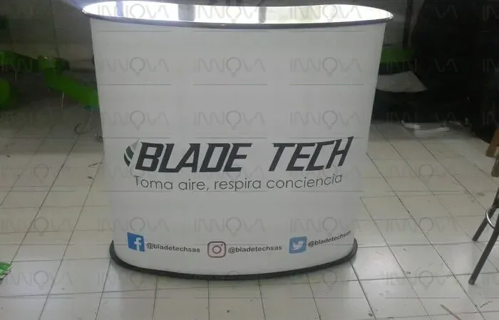 EXHIBICION PORTATIL - COUNTER - MESAS - Imagen 1