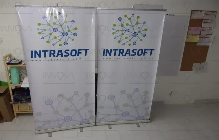 EXHIBICION PORTATIL - PORTA PENDONES - Imagen 2