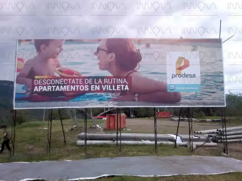 VALLA PUBLICITARIA - METALICA CON BASTIDOR